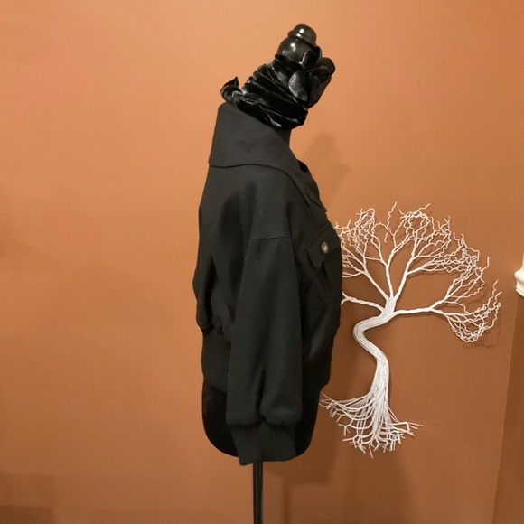 Cropped, wool button up Alice Ritter jacket - Picture 2 of 6